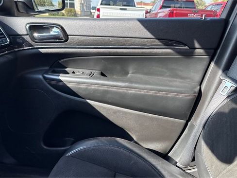 Used 2020 Jeep Grand Cherokee Trailhawk image 21