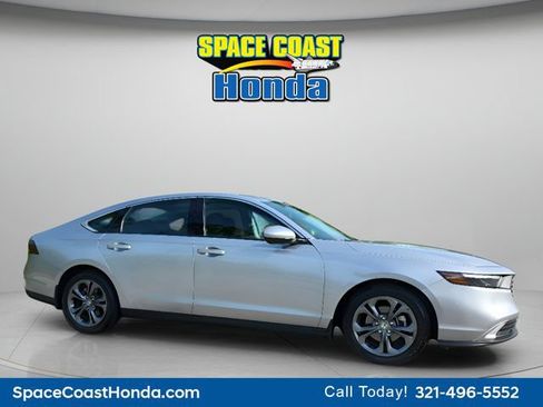 Used 2023 Honda Accord EX image 12