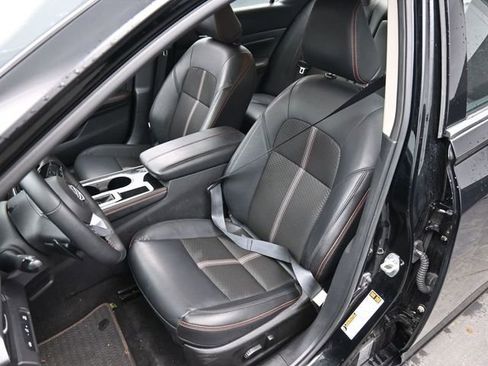 Used 2025 Nissan Altima 2.5 SR FWD image 19