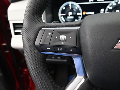 New 2025 Mitsubishi Outlander SEL image 31