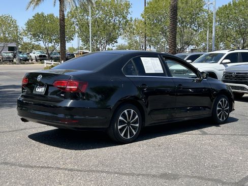 Used 2017 Volkswagen Jetta S FWD image 4