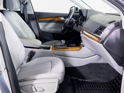 Used 2023 Audi Q5 2.0T Premium Plus w/ Premium Plus Package image 8