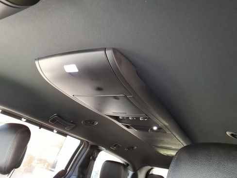 Used 2018 Dodge Grand Caravan GT FWD image 4