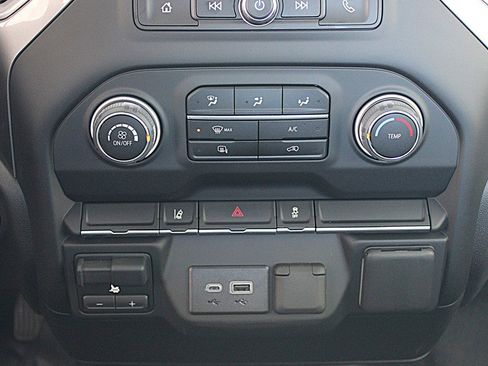 Used 2024 Chevrolet Silverado 3500 W/T w/ Snow Plow Prep Package image 31