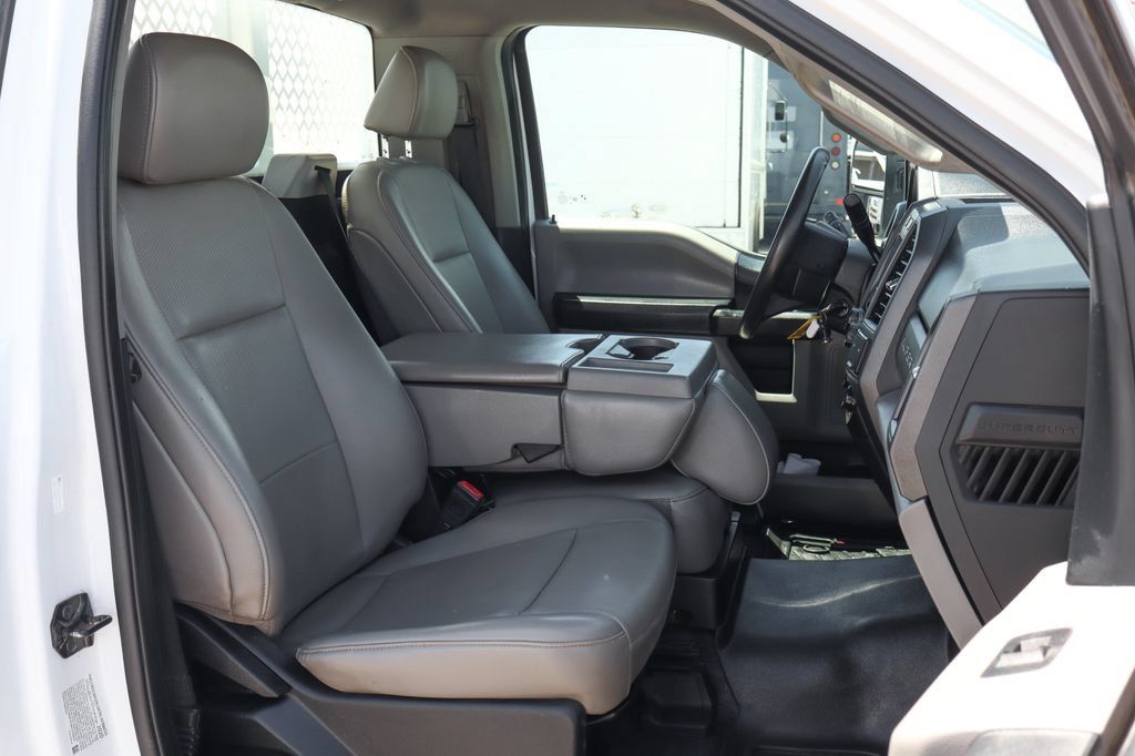 Used 2020 Ford F550 Luxury RWD image 38