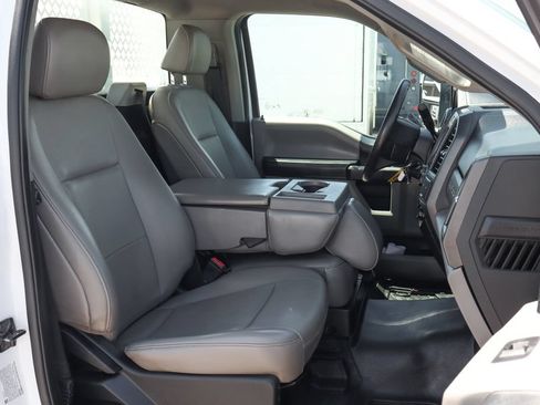 Used 2020 Ford F550 2WD Regular Cab Super Duty image 38