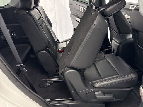 Certified 2023 Ford Explorer XLT w/ Equipment Group 202A image 36