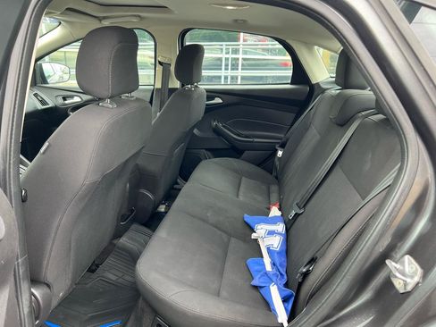 Used 2018 Ford Focus SEL FWD image 12
