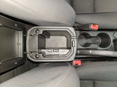 Used 2016 Chevrolet Cruze LT image 27