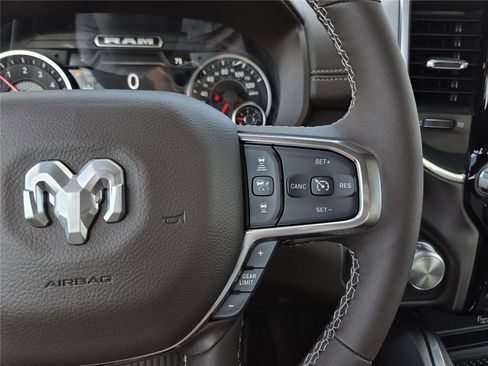 New 2026 RAM 1500 Laramie AWD/4WD image 25