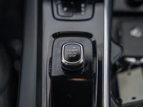 Used 2025 Volvo V60 B5 Cross Country Plus AWD/4WD image 24