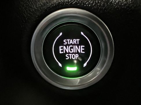 Used 2020 Chevrolet Silverado 2500 LTZ image 40