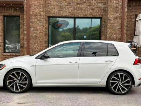 Used 2018 Volkswagen Golf R 4-Door AWD/4WD image 3