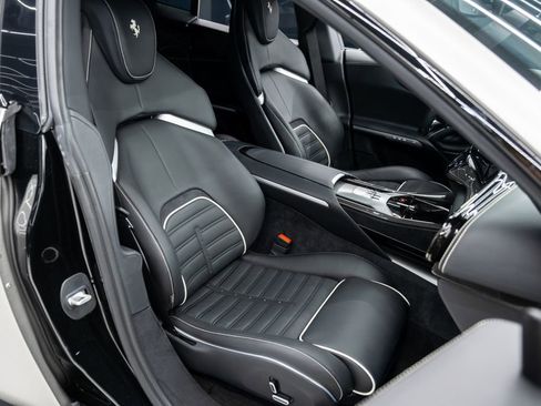 Used 2024 Ferrari Purosangue image 28