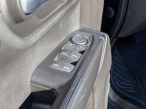 Used 2020 GMC Sierra 1500 AT4 w/ AT4 Premium Package image 16