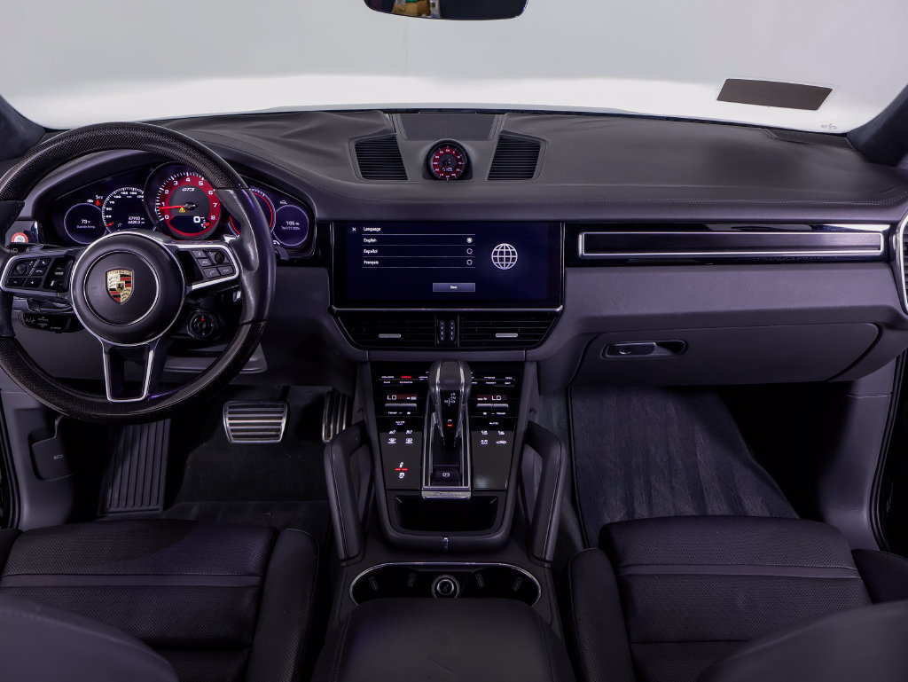 Certified 2023 Porsche Cayenne GTS w/ Premium Package Plus AWD/4WD image 7