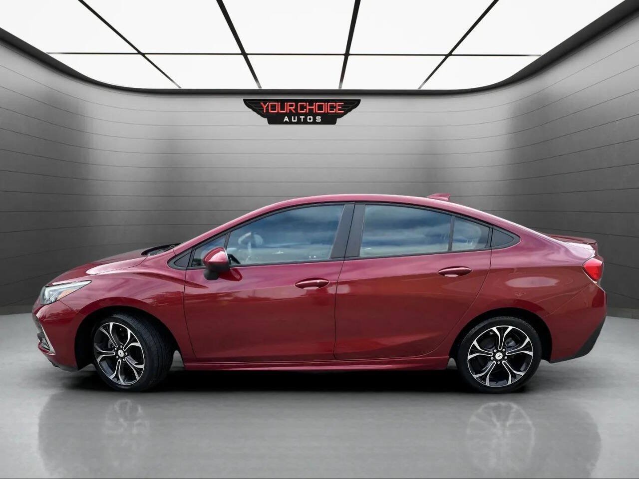 Used 2019 Chevrolet Cruze LT w/ Convenience Package FWD image 8