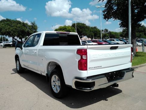 Used 2025 Chevrolet Silverado 1500 LT w/ Convenience Package II RWD image 12