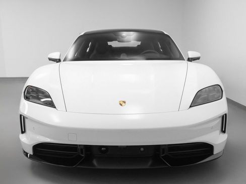 New 2025 Porsche Taycan 4S AWD/4WD image 8