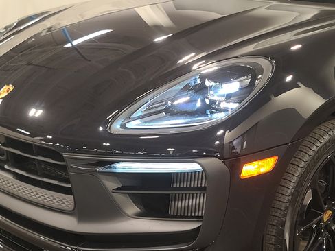 New 2026 Porsche Macan GTS image 32