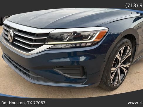 Used 2021 Volkswagen Passat 2.0T SE FWD image 13