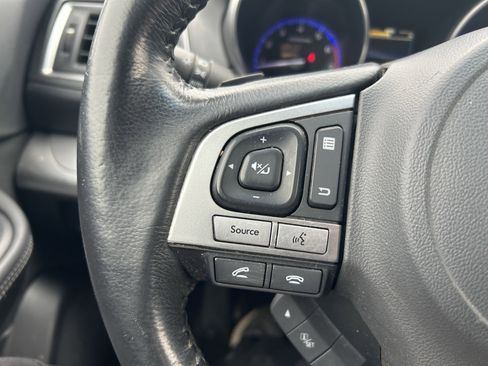 Used 2017 Subaru Outback 2.5i Premium image 17