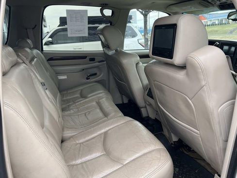 Used 2003 Cadillac Escalade ESV AWD image 14