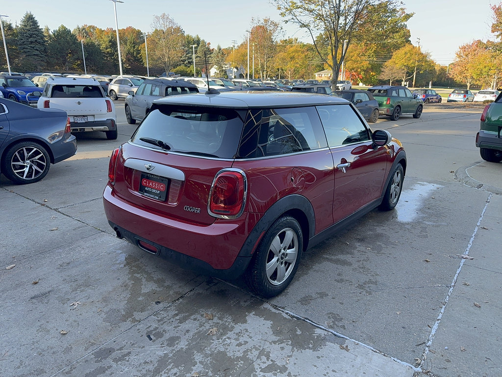 Used 2015 MINI Cooper 2-Door Hardtop FWD image 3