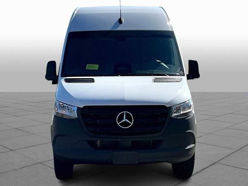 New 2025 Mercedes-Benz Sprinter 2500 image 2