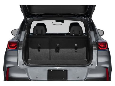 Used 2024 Chevrolet TrailBlazer RS w/ Convenience Package FWD image 11