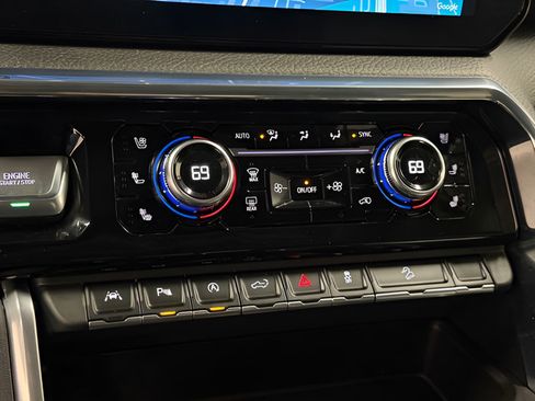 Certified 2026 GMC Sierra 1500 Denali AWD/4WD image 34