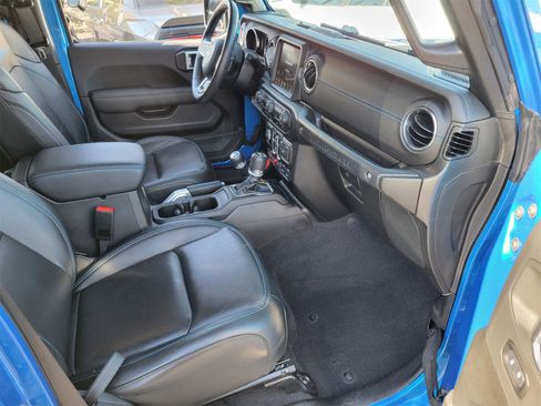 Used 2022 Jeep Wrangler Unlimited Rubicon 4xe w/ Steel Bumper Group image 17