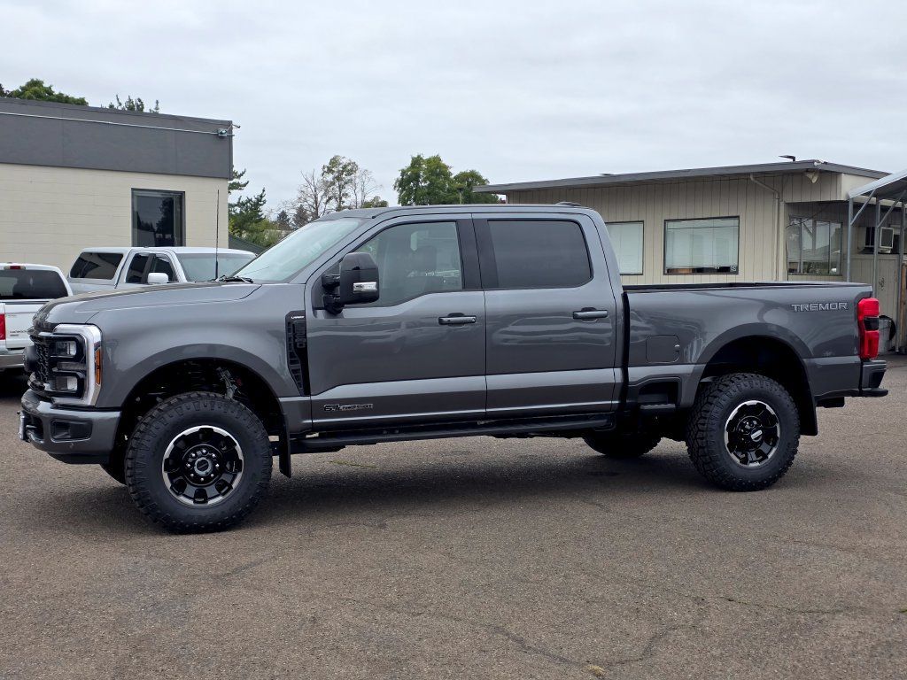 New 2026 Ford F350 Lariat w/ Tremor Off-Road Package AWD/4WD image 36