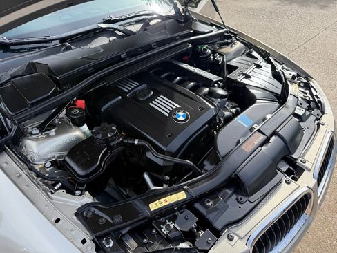 Used 2009 BMW 328i Sedan RWD image 30