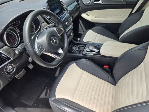 Used 2019 Mercedes-Benz GLE 43 AMG 4MATIC image 2