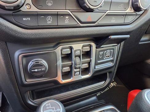 New 2026 Jeep Gladiator Sport image 8