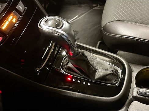 Used 2022 Buick Encore Preferred w/ Safety Package image 18