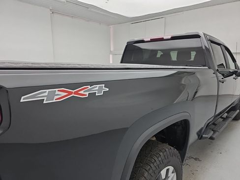 Used 2022 Chevrolet Silverado 2500 Custom w/ Custom Convenience Package AWD/4WD image 50