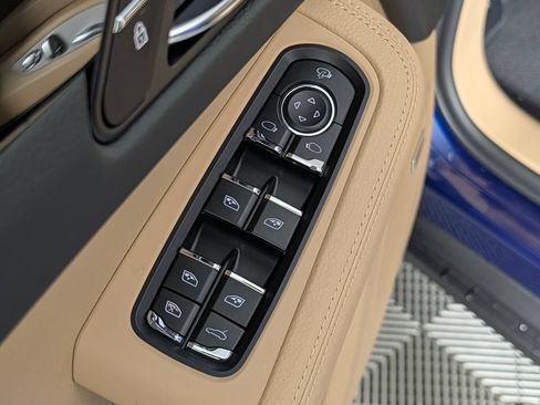 New 2026 Porsche Macan AWD/4WD image 27