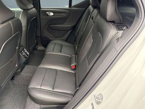 New 2026 Volvo XC40 B5 Core image 14