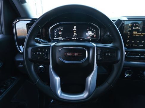 Used 2024 GMC Sierra 1500 Elevation image 12