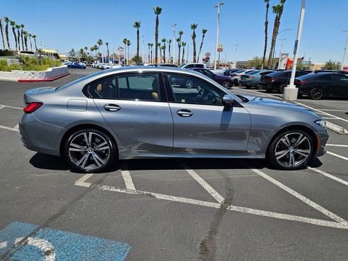 Certified 2023 BMW 330i Sedan w/ Convenience Package RWD image 4