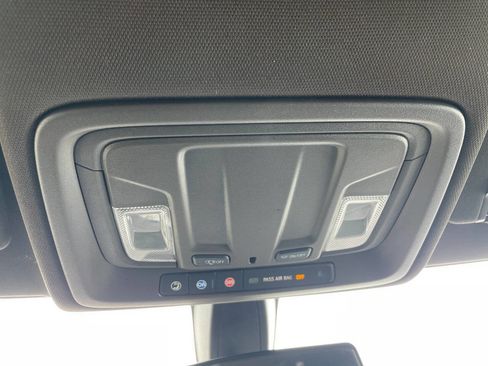 Used 2021 Chevrolet Silverado 1500 LT image 40