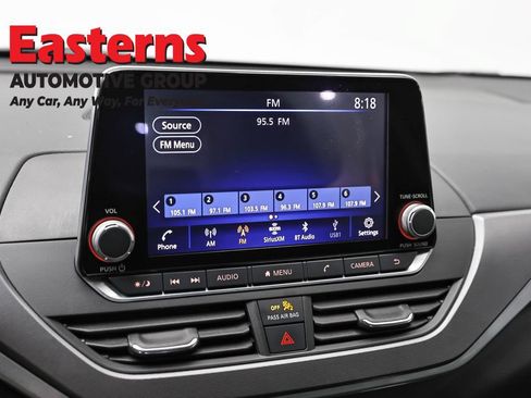 Used 2023 Nissan Altima 2.5 SR FWD image 19