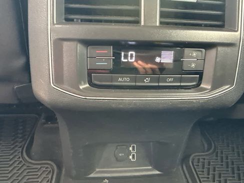 Used 2019 Volkswagen Atlas SE w/ Towing Package image 20