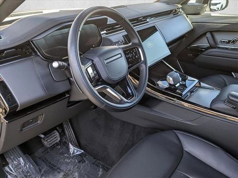 Certified 2025 Land Rover Range Rover Sport SE image 10