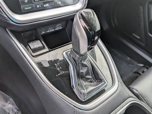 Used 2024 Subaru Outback Limited image 27