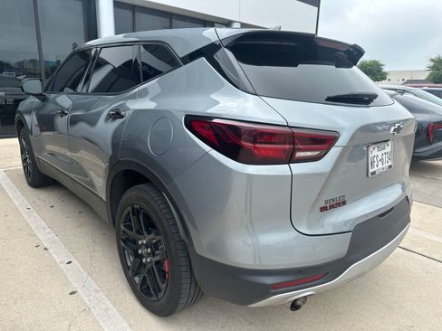 Used 2025 Chevrolet Blazer LT w/ Redline Edition FWD image 3