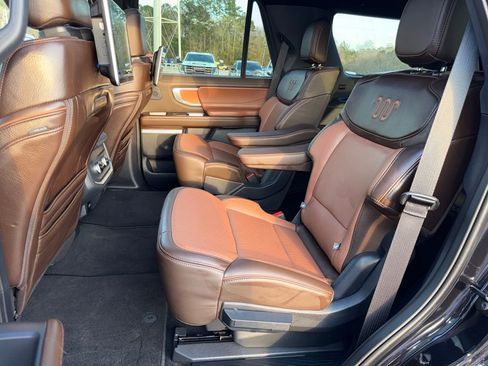 Used 2025 Ford Expedition King Ranch image 26