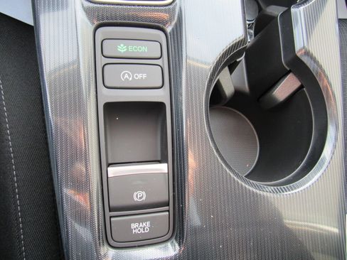 Used 2024 Honda Civic LX image 13